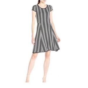 London Times Chevron Black and White Cap Sleeve Sweater Dress Size L